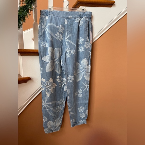 Soft Surroundings NWT Lochlea Indigo Palms Sz M (10/12) soft relaxed pants/jeans - Picture 3 of 7